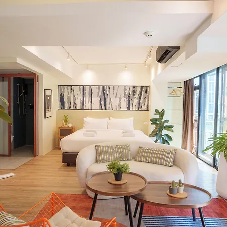 Zayn Phrom Phong Hotel - Near Skytrain Phrom Phong Station