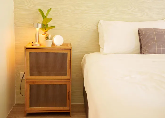 Hotel Zayn Phrom Phong - Near Skytrain Phrom Phong Station