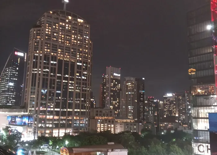 Zayn Phrom Phong - Near Skytrain Phrom Phong Station