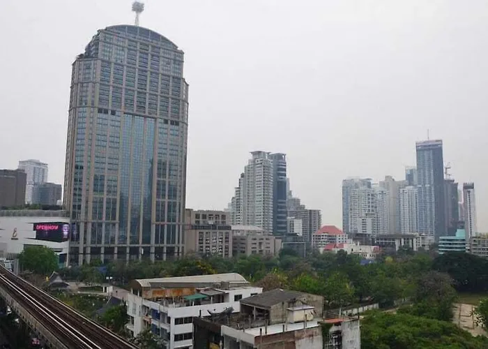 Hotel Zayn Phrom Phong - Near Skytrain Phrom Phong Station