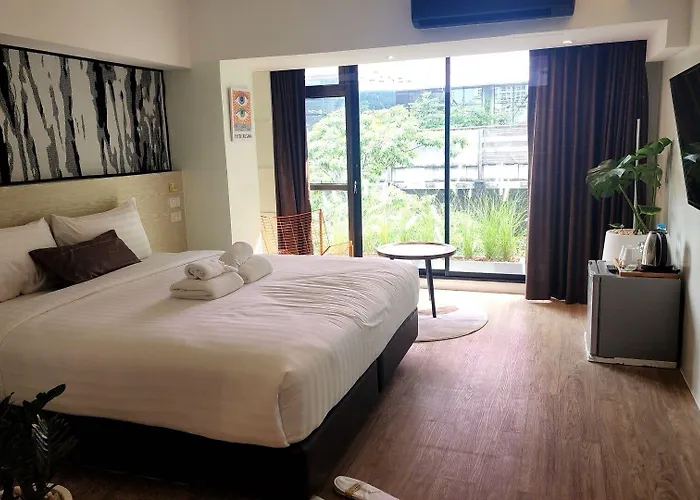 Hotel Zayn Phrom Phong - Near Skytrain Phrom Phong Station 3*
