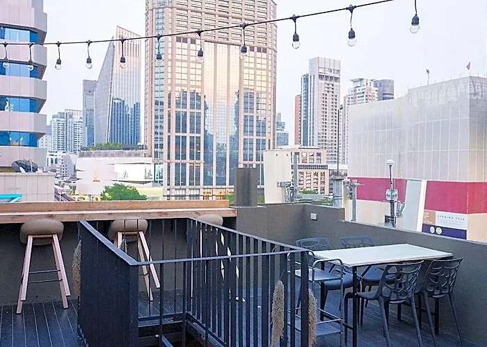 Zayn Phrom Phong - Near Skytrain Phrom Phong Station 호텔 방콕