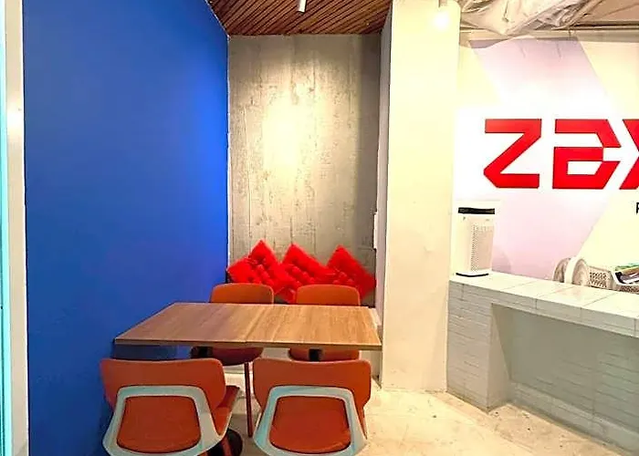 Zayn Phrom Phong - Near Skytrain Phrom Phong Station 3*