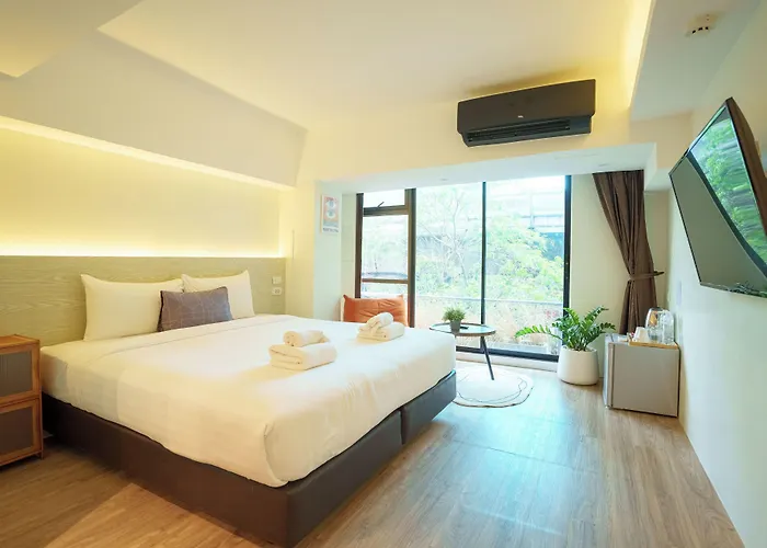 Zayn Phrom Phong - Near Skytrain Phrom Phong Station 호텔